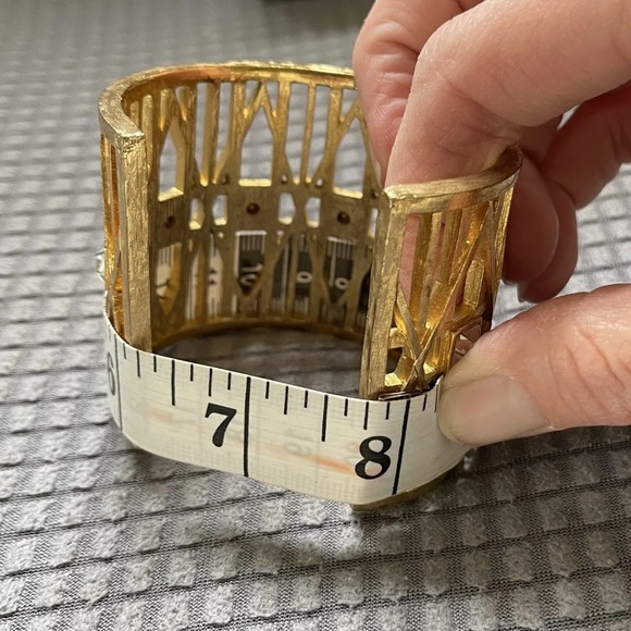 Rare 80’s GIVENCHY Heavy Wide Open Work Gold Plated Rhinestone Cuff Bracelet 7” - Picture 13 of 15